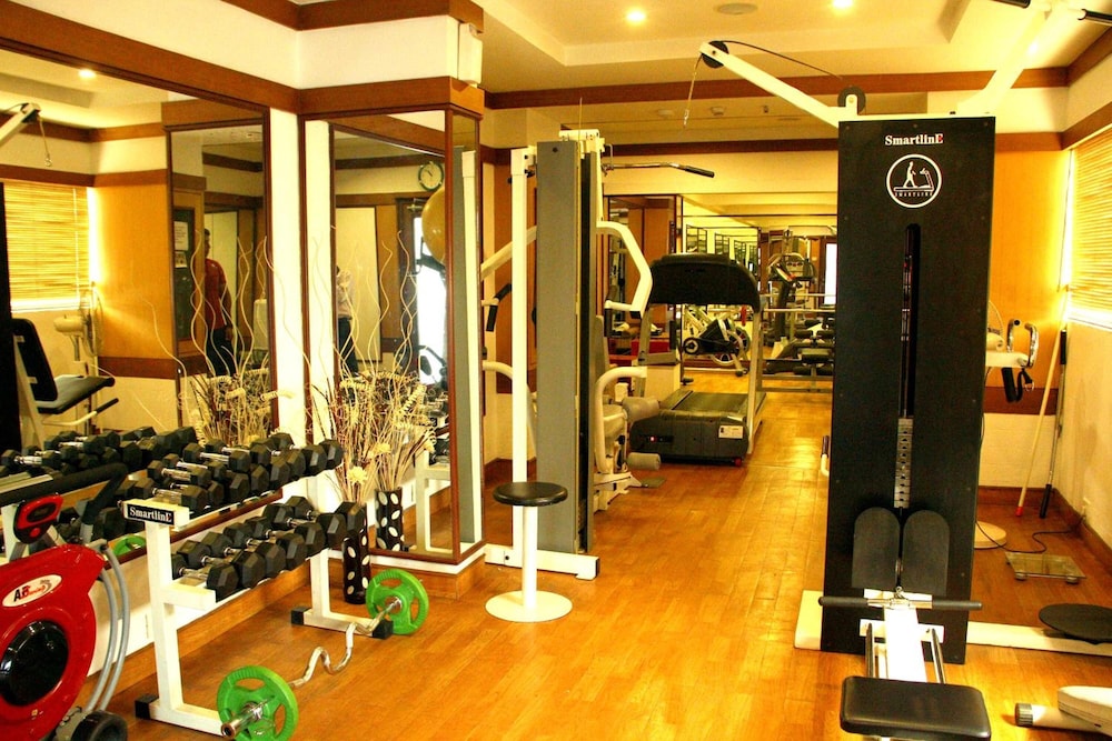 Gokulam Park Inn 27/57