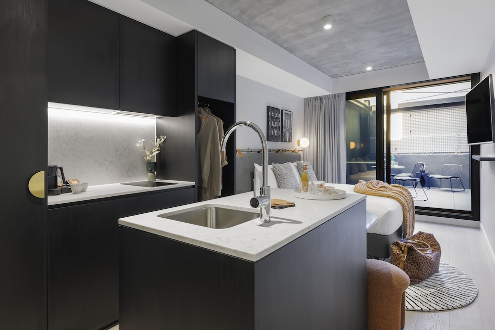 Veriu Collingwood 44/48