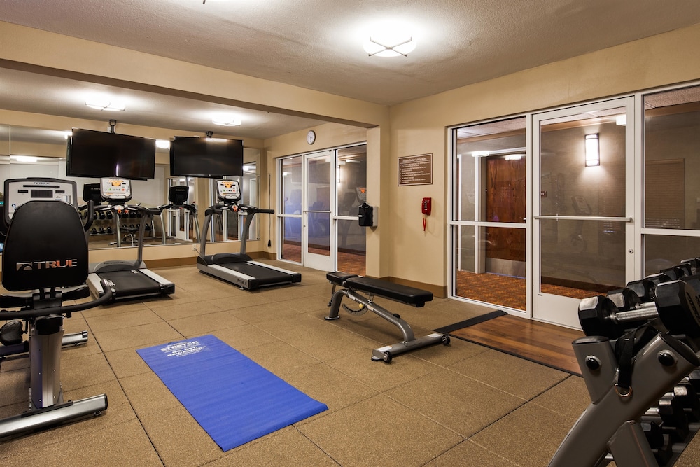 Best Western Plus Olympic Inn 47/73