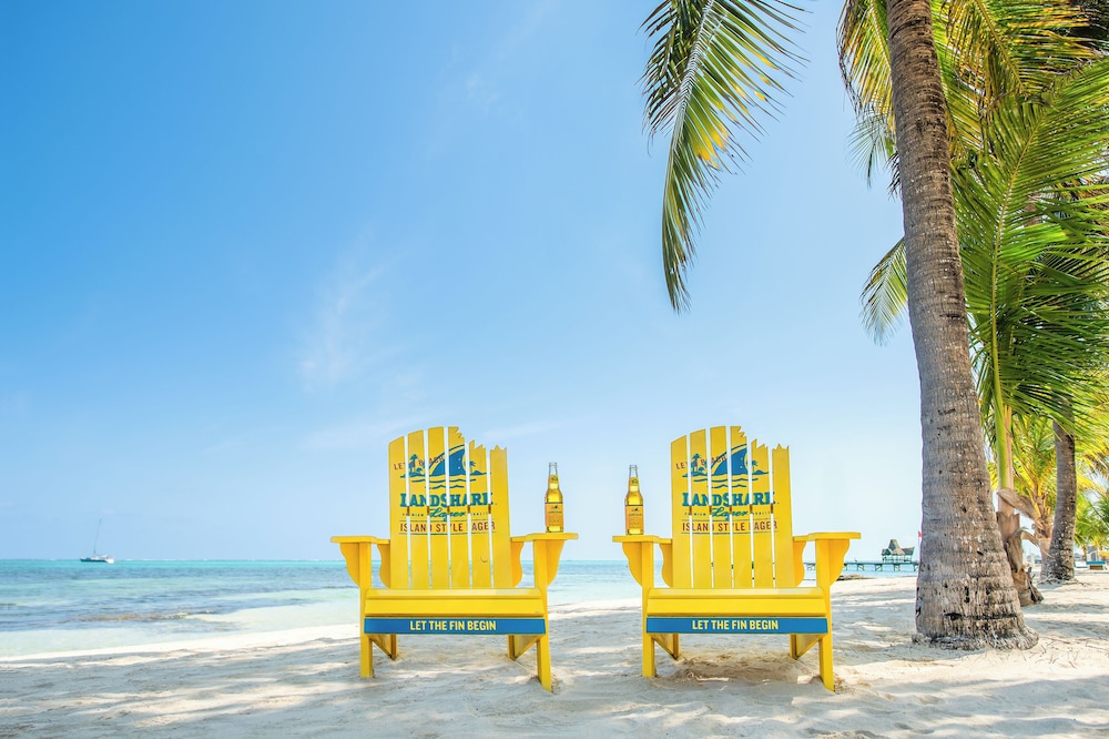 Margaritaville Beach Resort Ambergris Caye 38/50