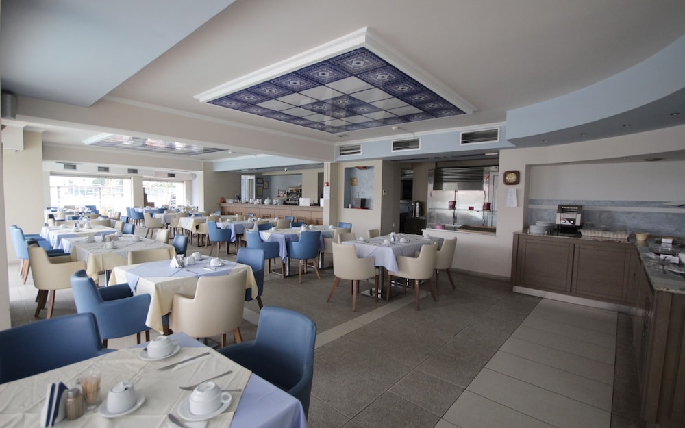 Philoxenia Hotel 42/75