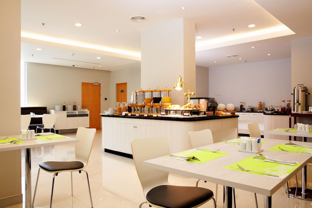 Ibis Bangkok Sathorn 29/50