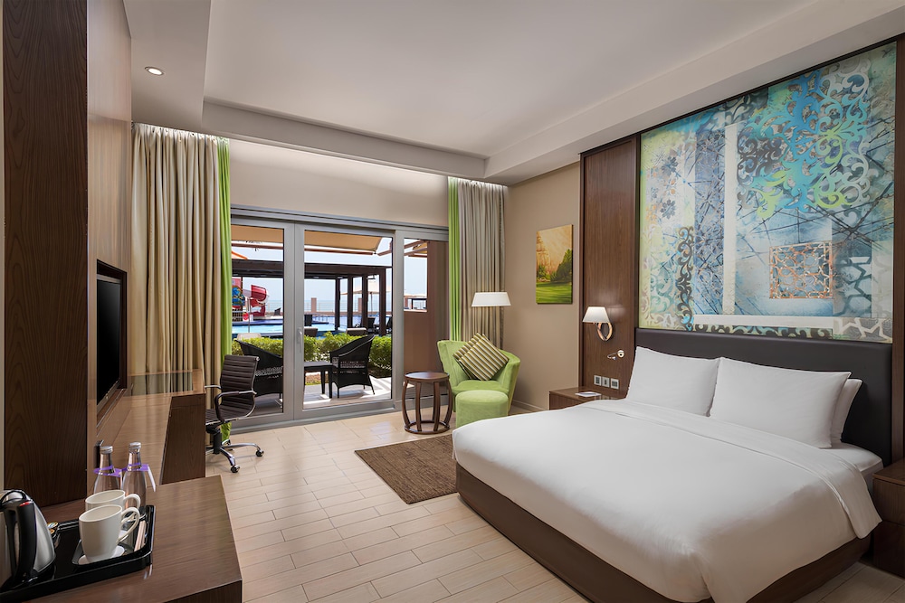 RADISSON BLU HOTEL, SOHAR 26/72