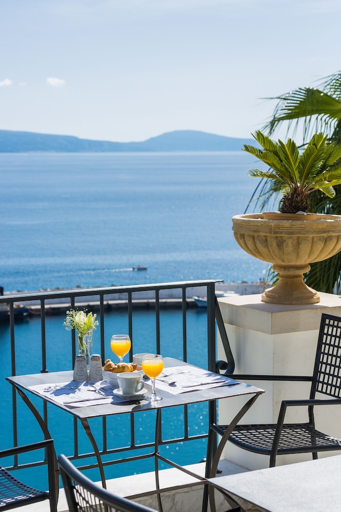 Palazzo Greco Boutique Hotel 45/62