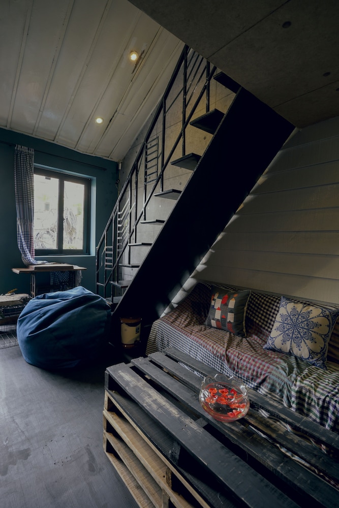 Leuleu Hostel 2 7/15