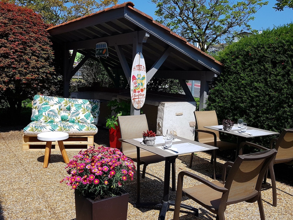 CAMPANILE HENDAYE 28/41