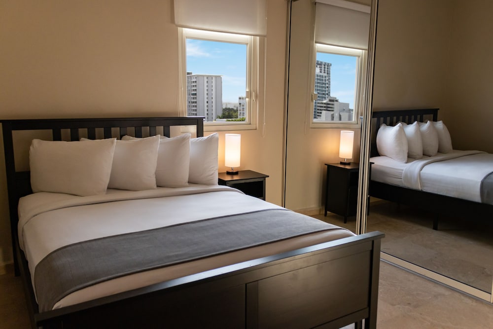 PRESIDENTIAL, SUITE