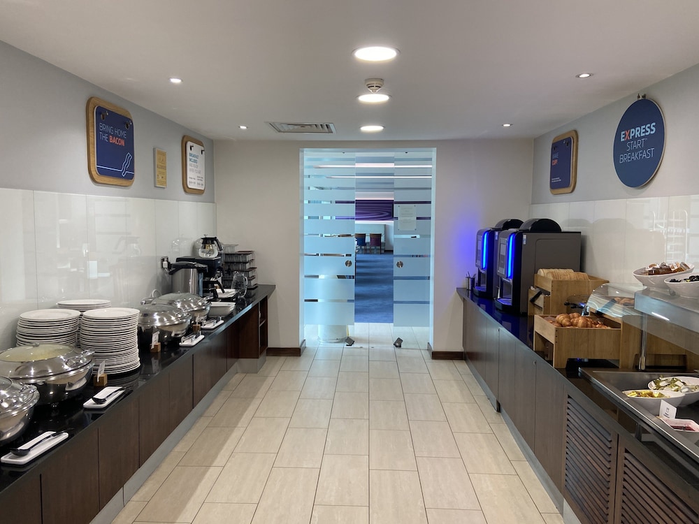Holiday Inn Express Burnley 42/78
