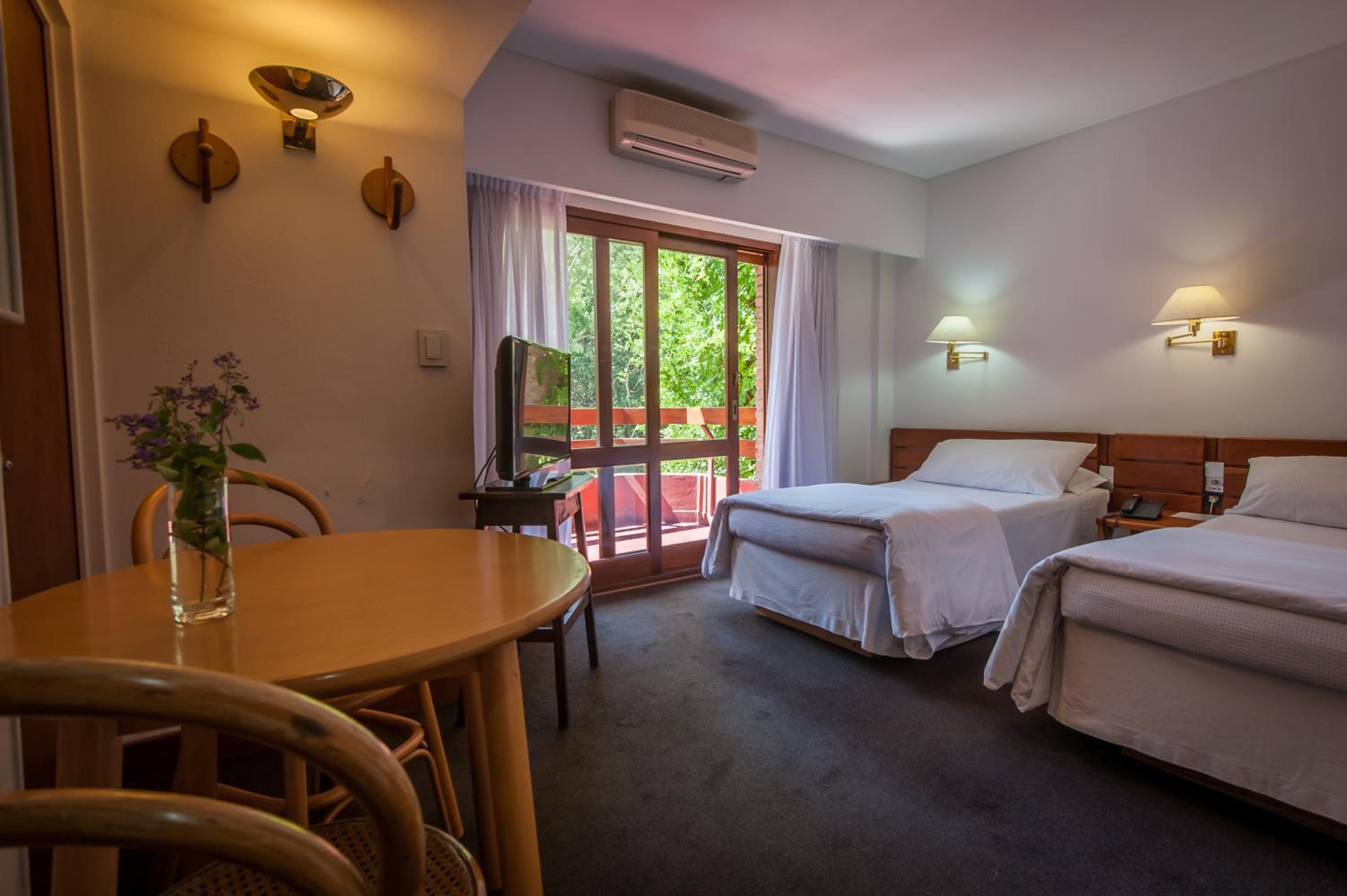 Hotel Del Bosque 4/35
