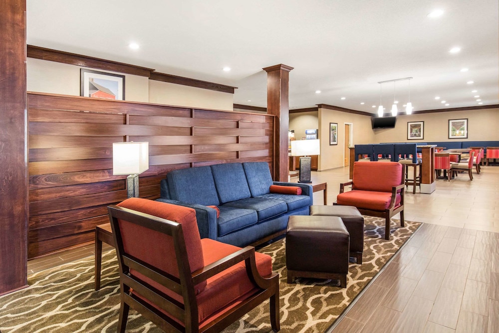 Comfort Inn La Porte, IN 17/26