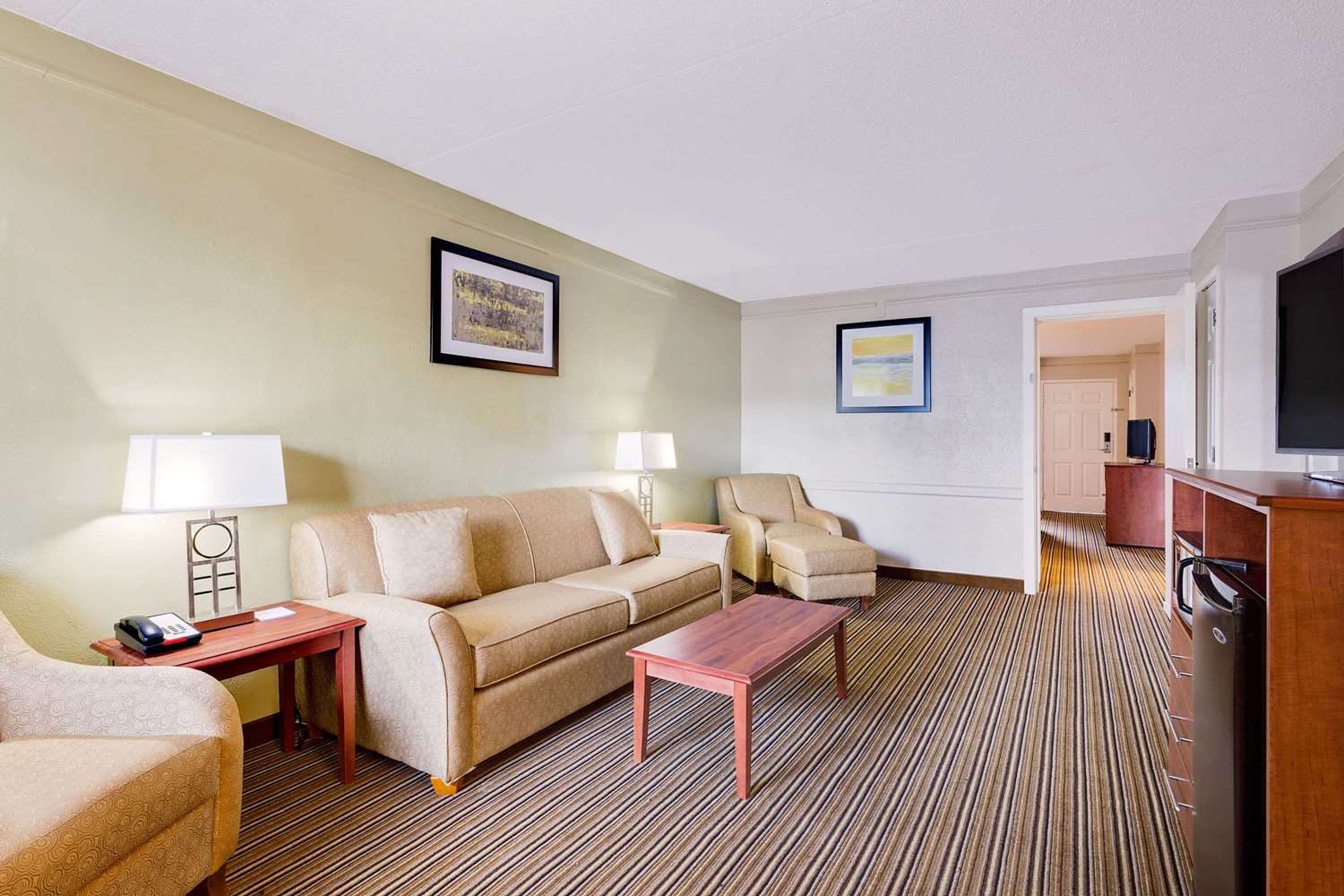 Baymont by Wyndham Jacksonville Orange Park 7/14