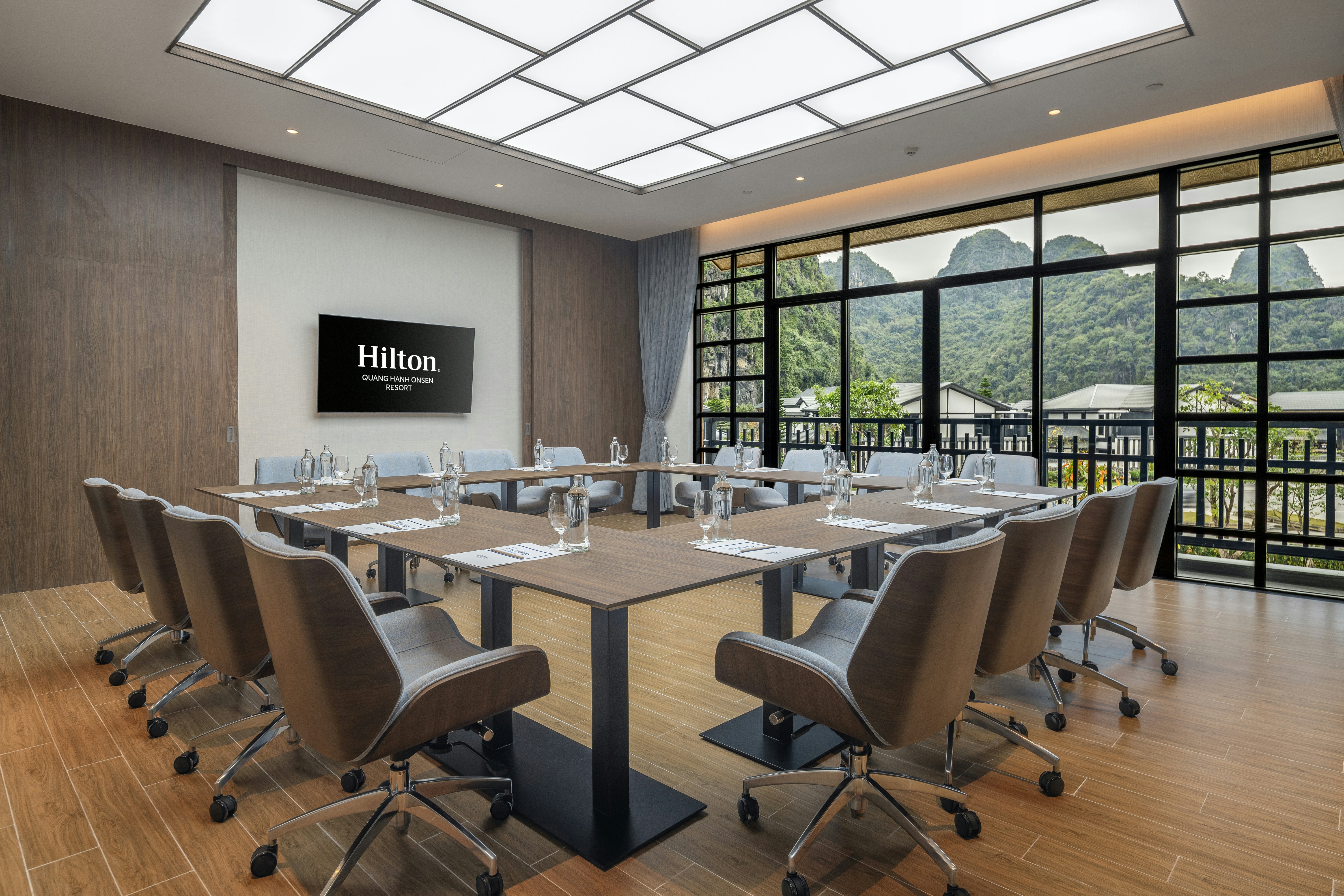 Hilton Quang Hanh Onsen Resort 63/74