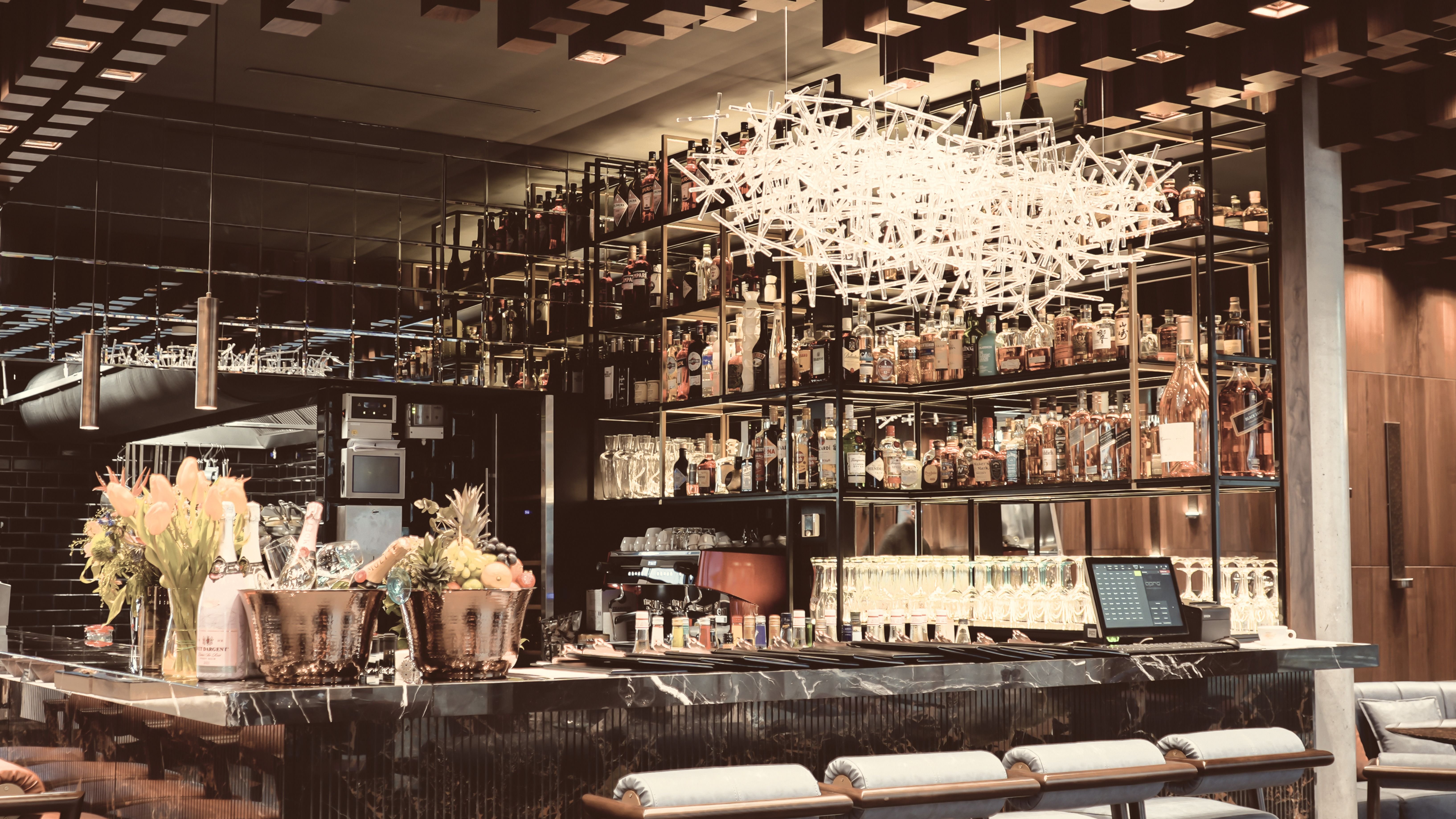 Bellman Hotel 35/38
