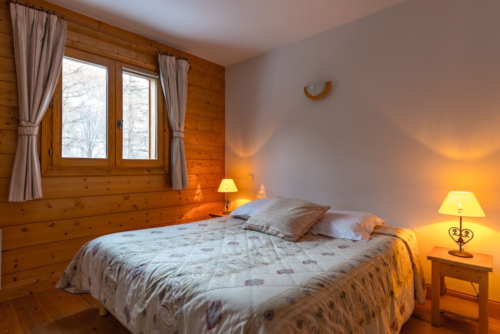RESIDENCE LAGRANGE VACANCES LE HAMEAU DU ROCHER BLANC(FORMERLY LE HAMEAU DU ROCHER BLANC) 7/22