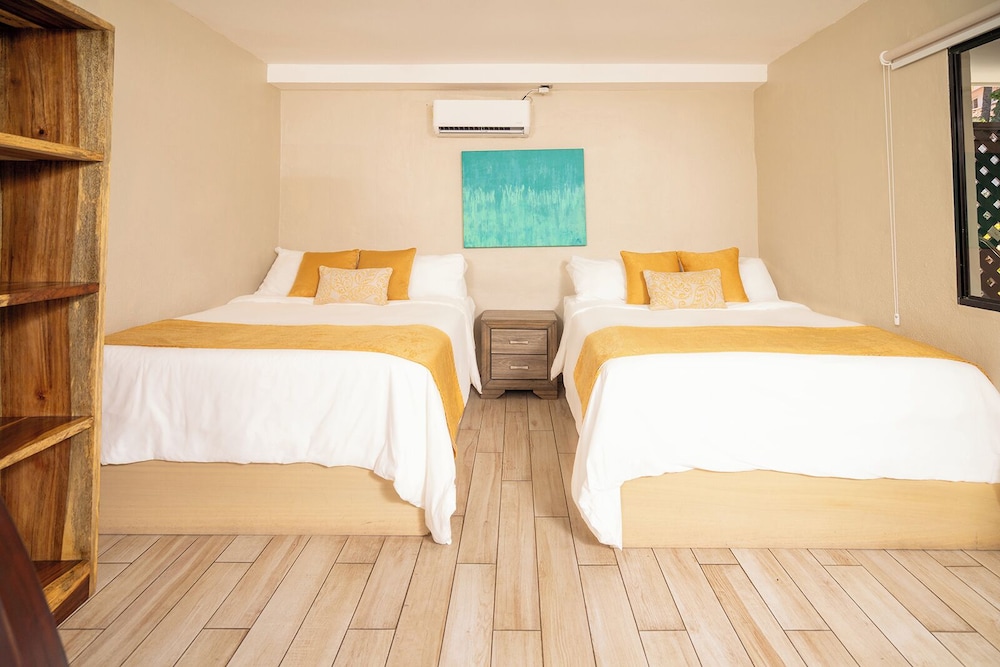 Hotel Los Farallones 15/70