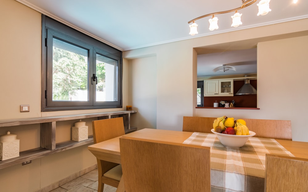 Villa Adam 25/50