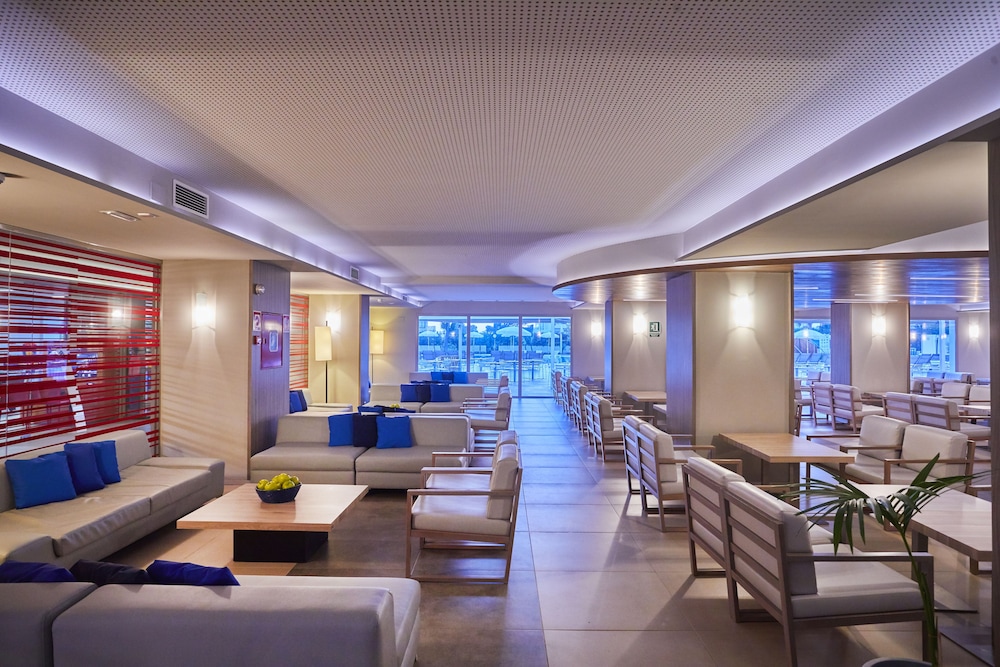 BG Tonga Tower Design Hotel and Suites 37/64