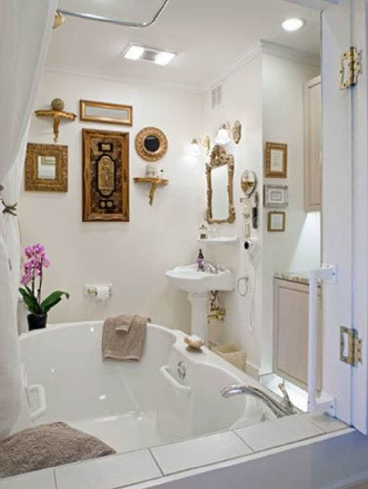 Abbington Green Bed &amp; Breakfast Inn 10/49