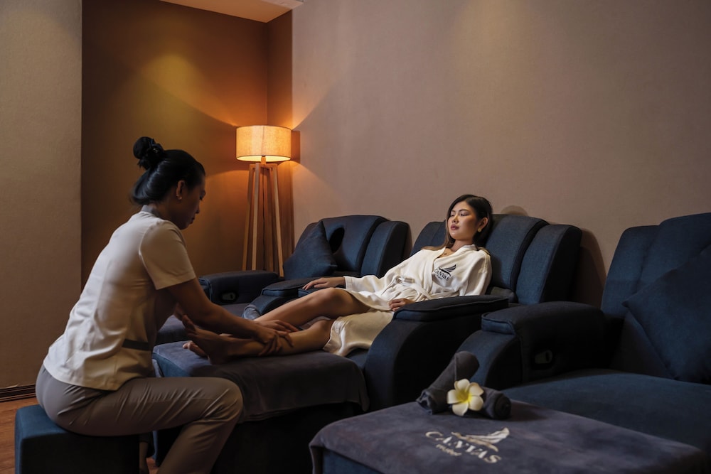 Canvas Hotel 46/58