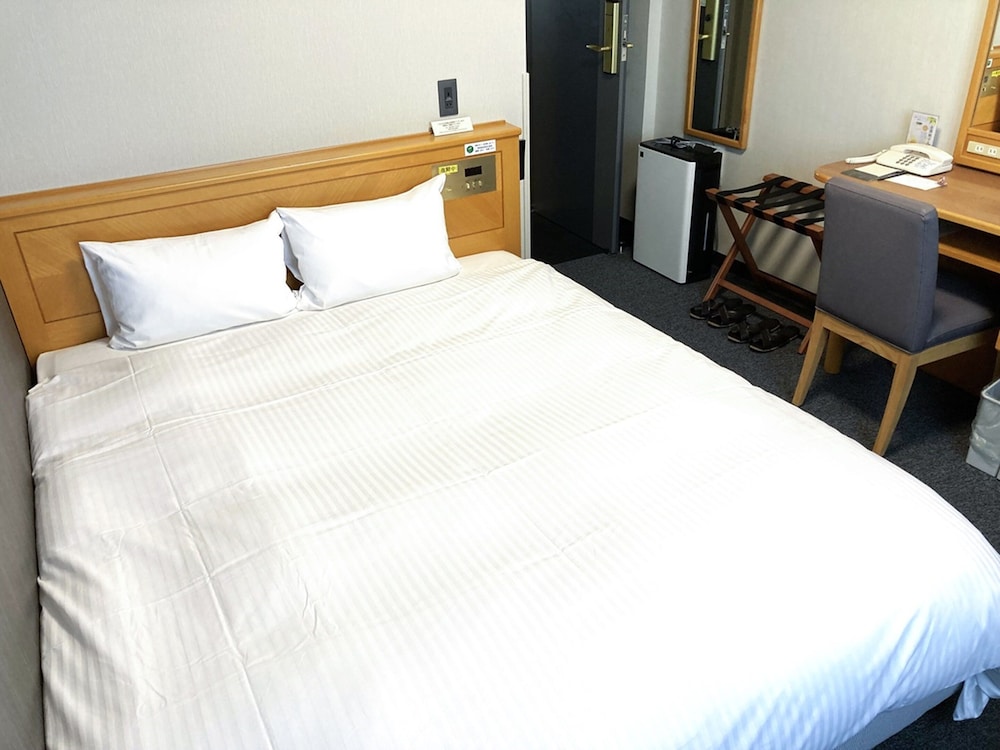 Hotel Route-Inn Mikawa Inter 11/33