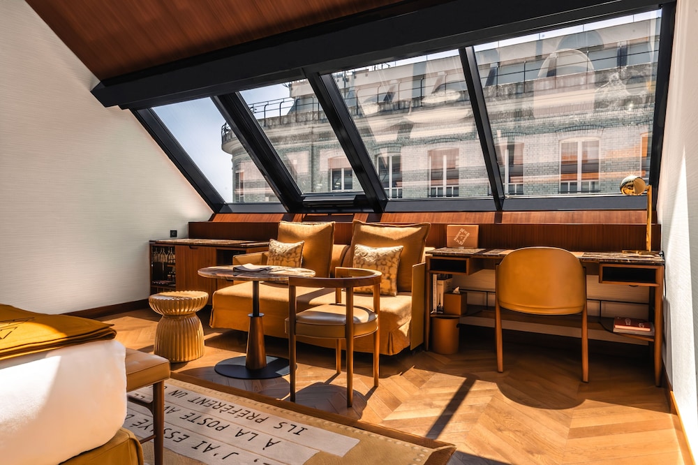 Hotel Madame Reve 37/50