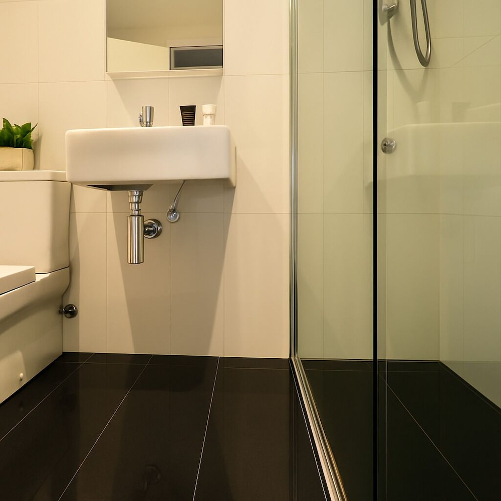 Aura On Flinders Serviced Apartment 78/78