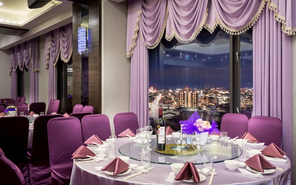 Royal Chiayi Hotel 52/66