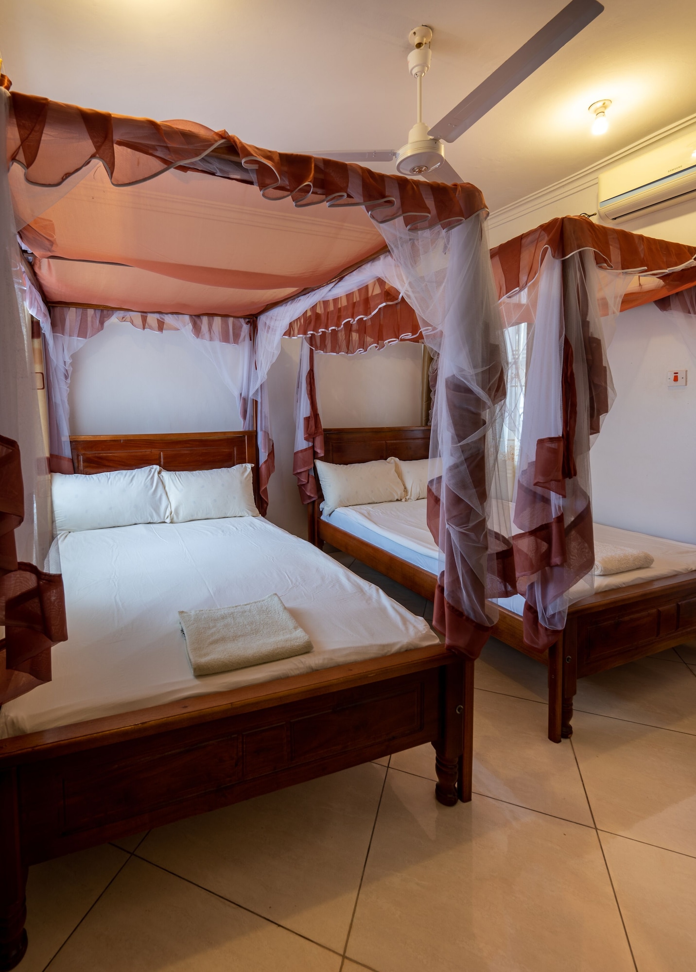 5 BEDROOMS, FAMILY, HOUSE