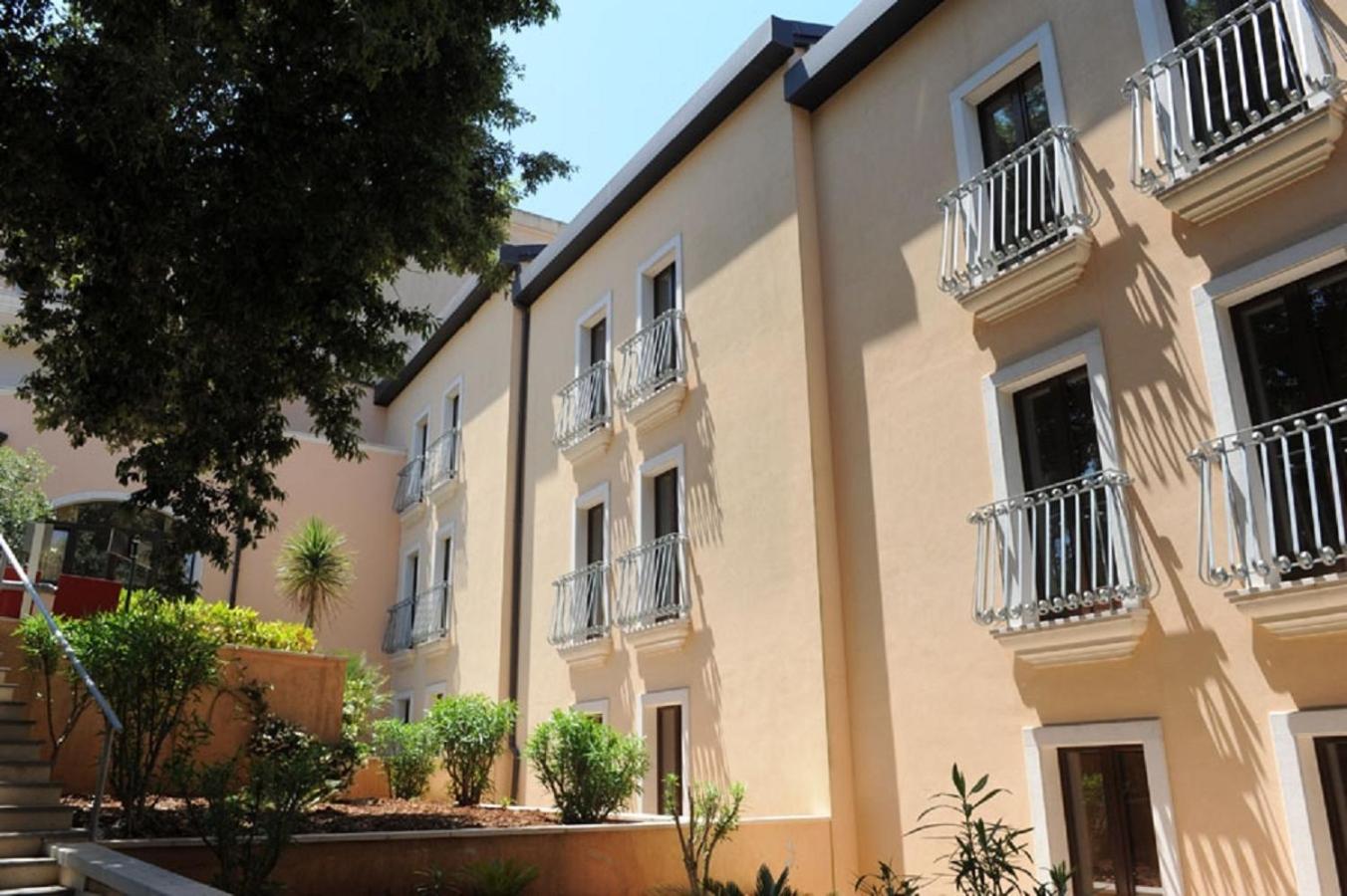 Villa Rosa 2/41