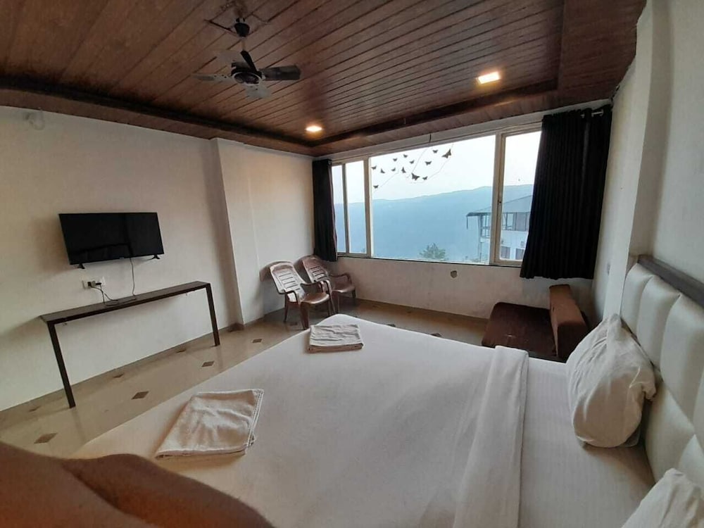 Valley Wood Resort And Spa 18/35