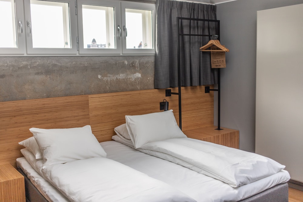 SUITE, DOUBLE BED