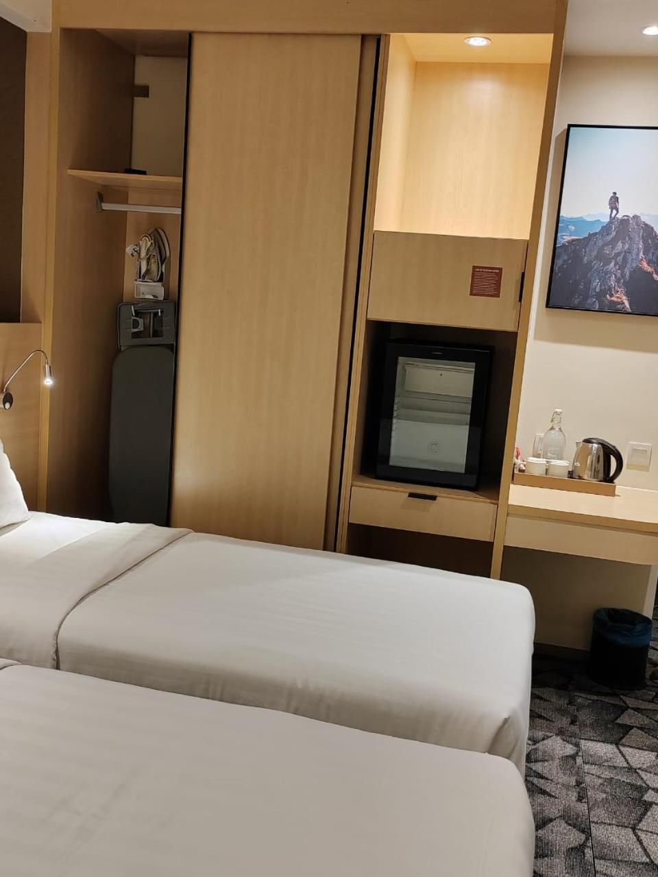 Hotel Damai Kuala Lumpur 23/43