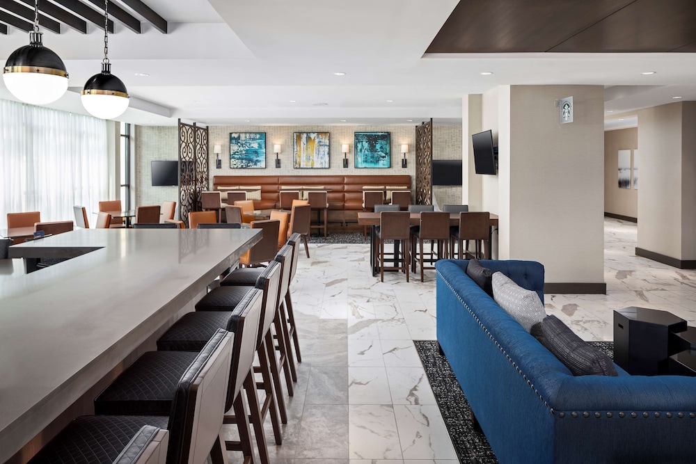 Hyatt Place Mount Pleasant Towne Centre 29/45