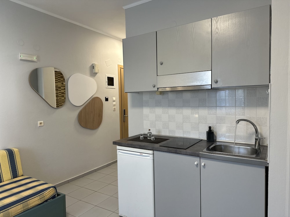 Evdokia Suites 7/58