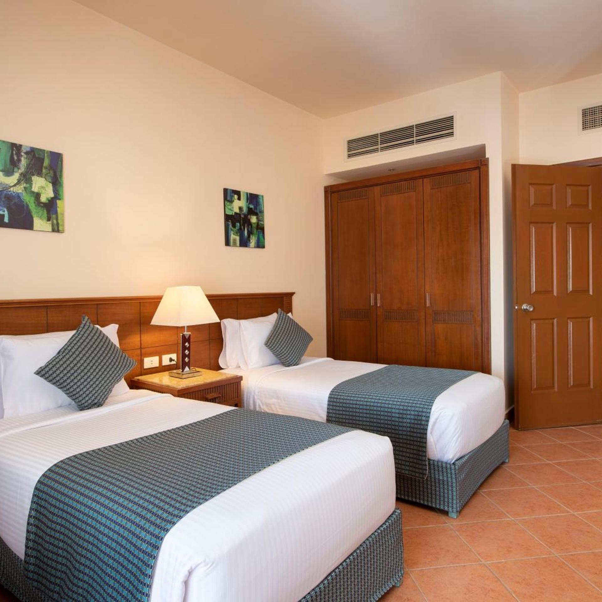 Family Suite 3A+2C، Charmillion Club Aqua Park 2/10