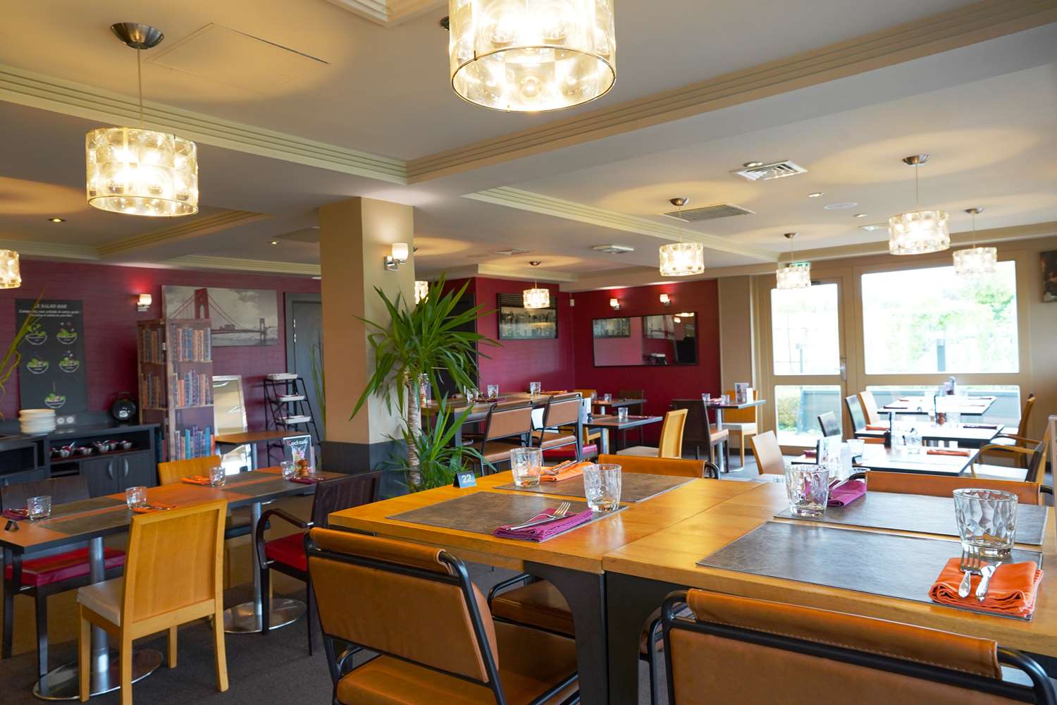 Best Western L'atelier 117 30/44