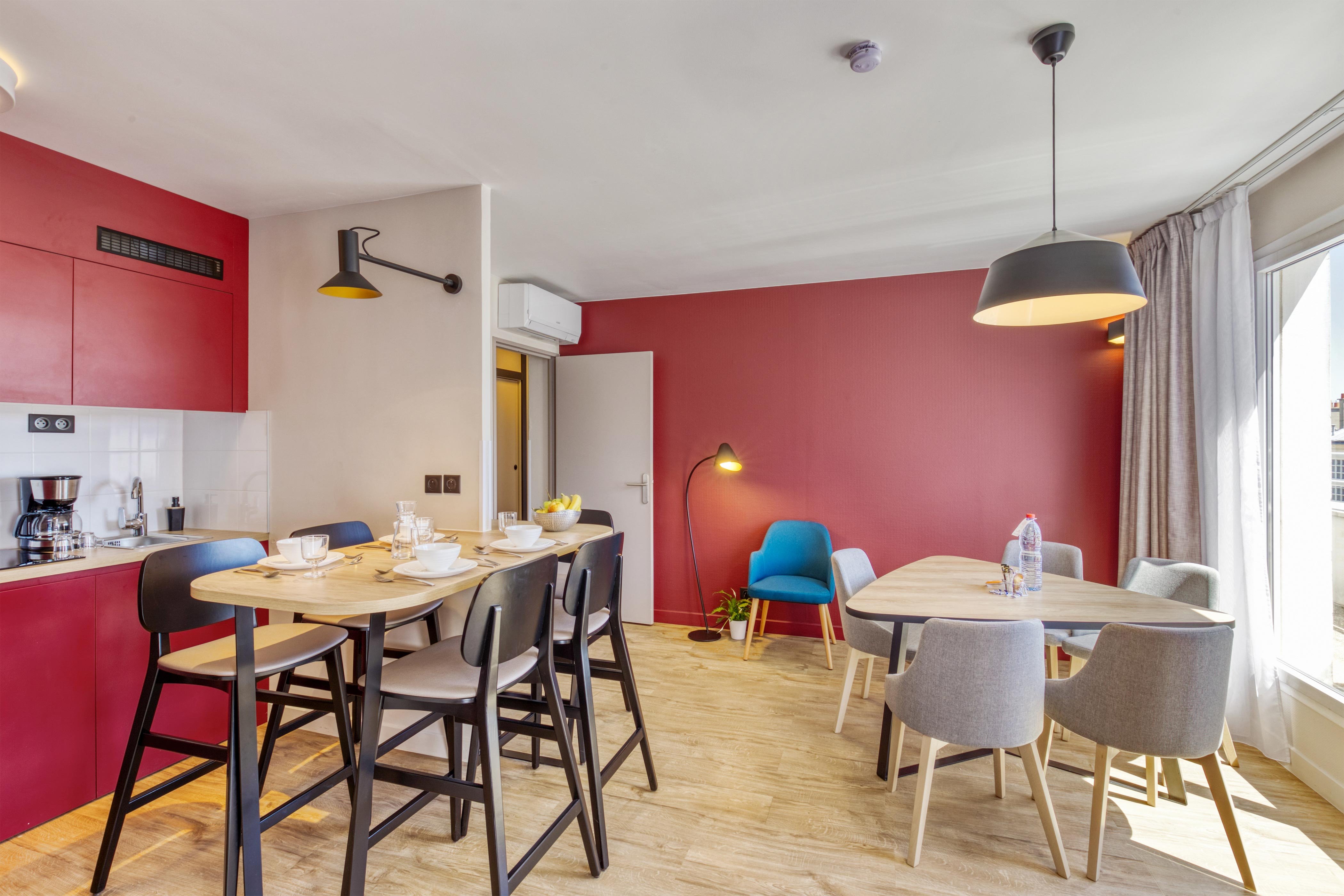 Appart City Confort Paris Clichy Mairie 60/76