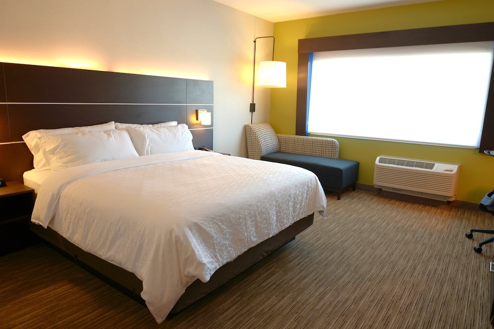 Holiday Inn Express and Suites Onalaska - La Crosse Area 25/71