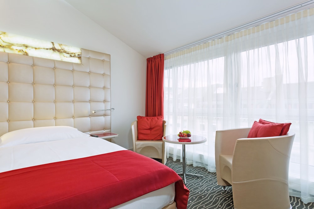 HOTEL ST GOTTHARD 17/84