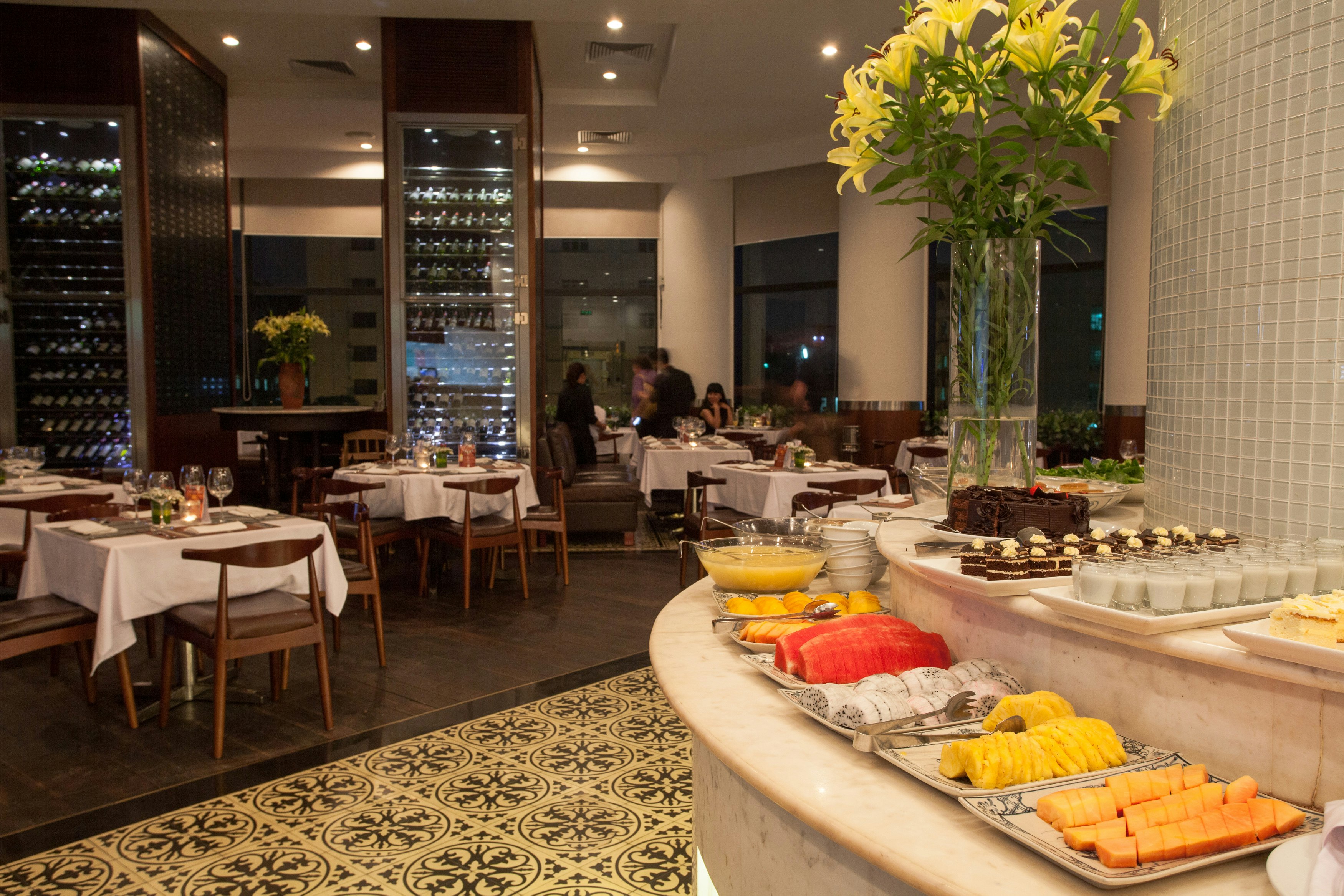 Somerset Grand Hanoi Hotel 39/49