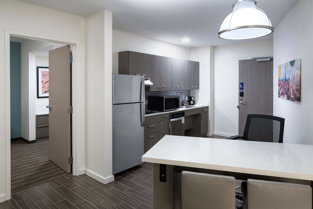 Hyatt House Tempe / Phoenix / University 28/50