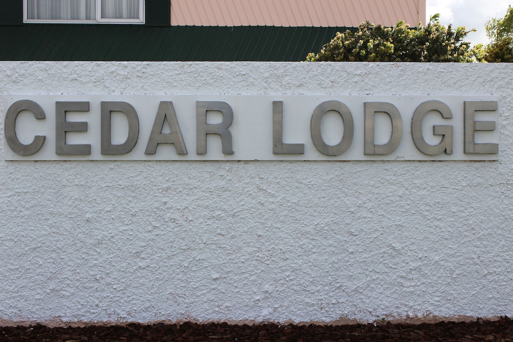 Cedar Lodge Motel Hamilton 47/50
