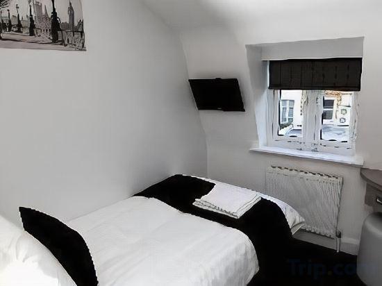 Room, Single, Stair Access Only