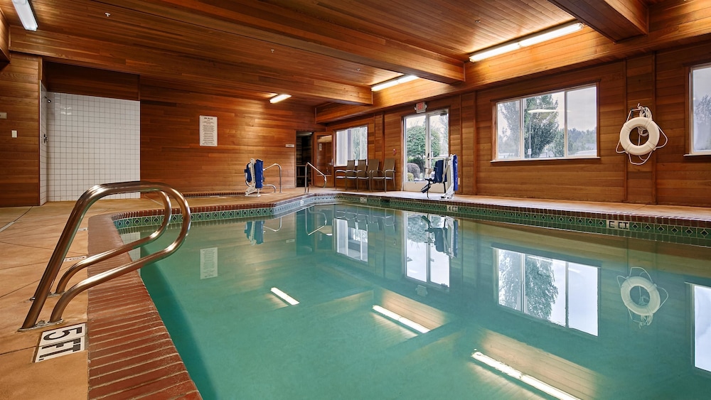 Best Western Cascade Inn & Suites 36/54
