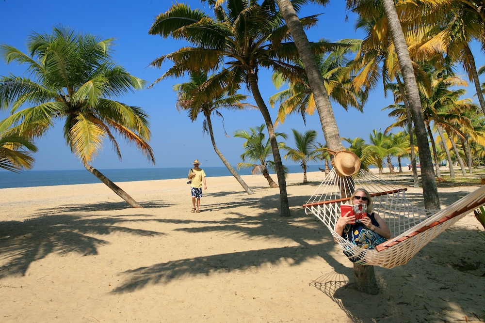 Abad Turtle Beach 22/37