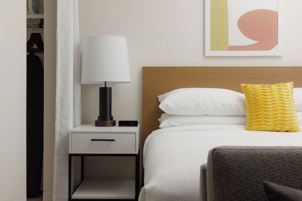 WaterWalk Extended Stay by Wyndham Jacksonville Deerwood Pk photo2