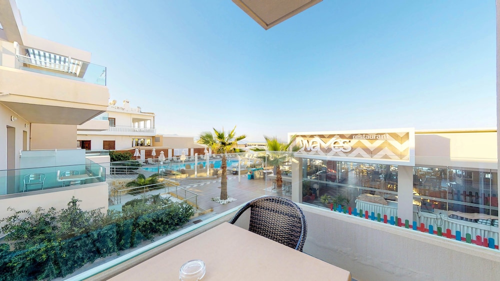 Marika Hotel Chania 6/63