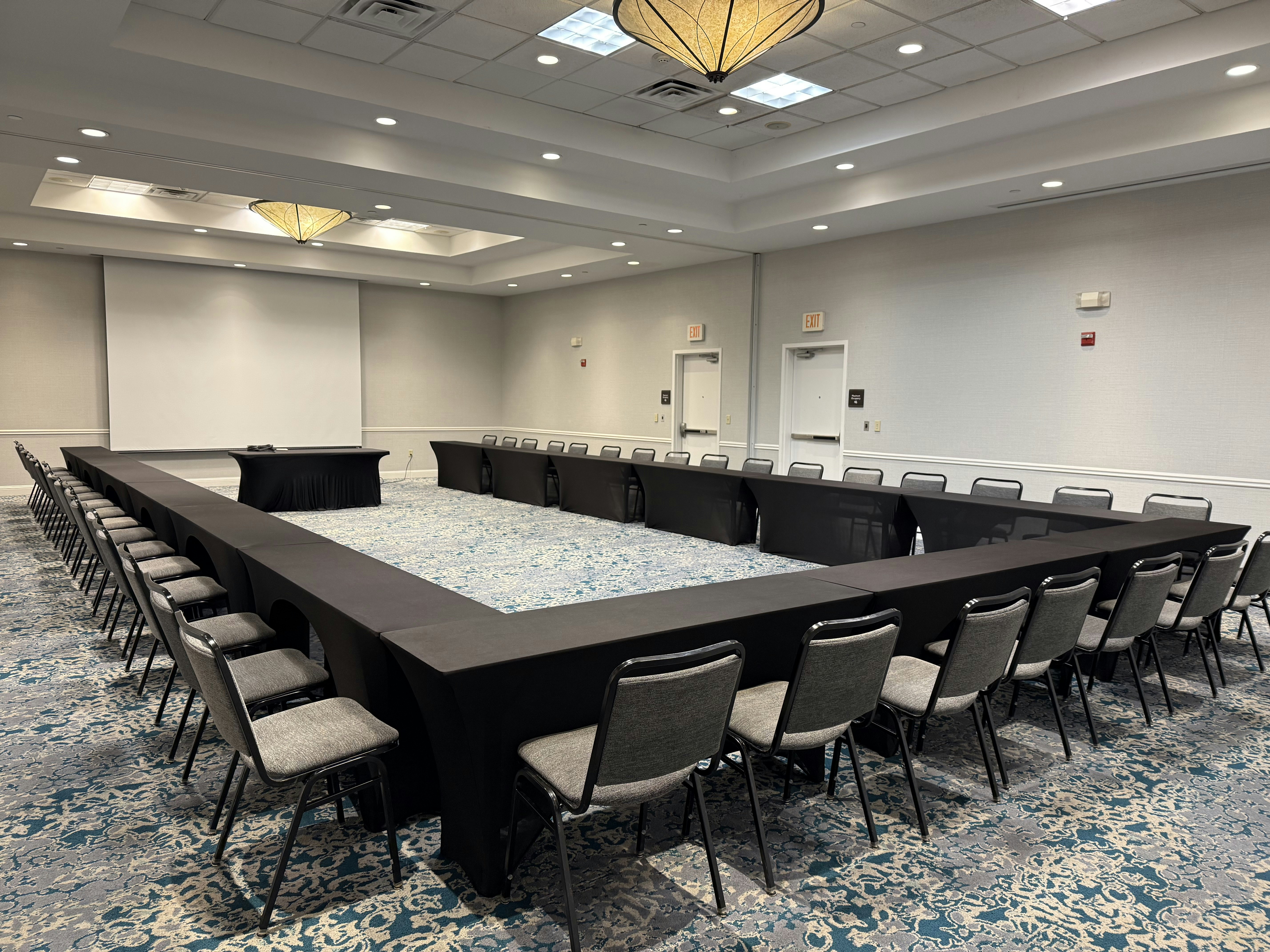 Hilton Garden Inn Frisco 16/24