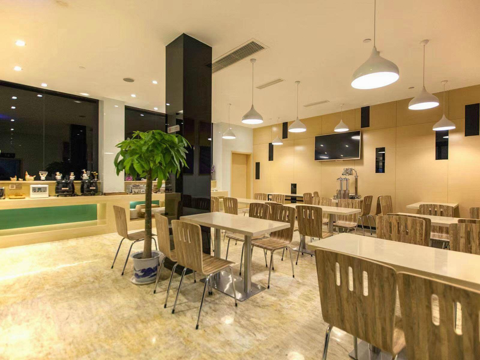 Lavande Hotel (Wuhan Hankou Railway Station Big Wuhan 1911) 23/29