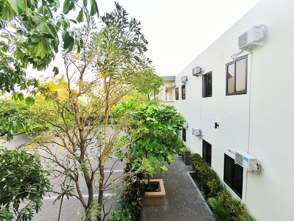 Hotel Transit Pasuruan 23/43